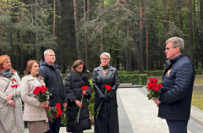 Дань памяти и уважения Героям, павшим в годы Великой Отечественной войны Дань памяти и уважения Героям, павшим в годы Великой Отечественной войны